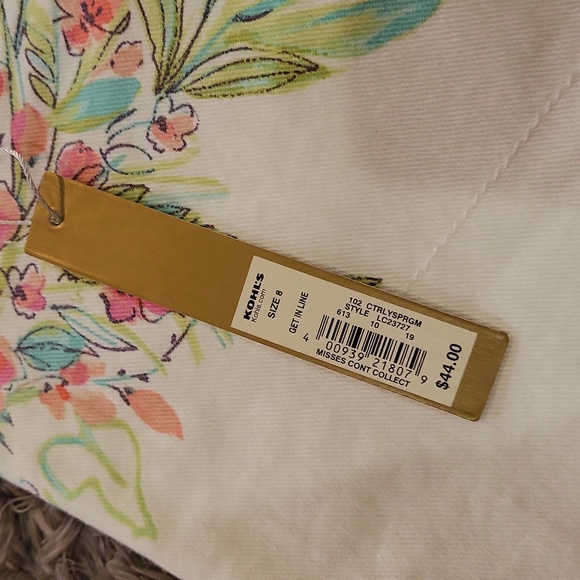 New Lauren Conrad Shorts - Picture 9 of 11